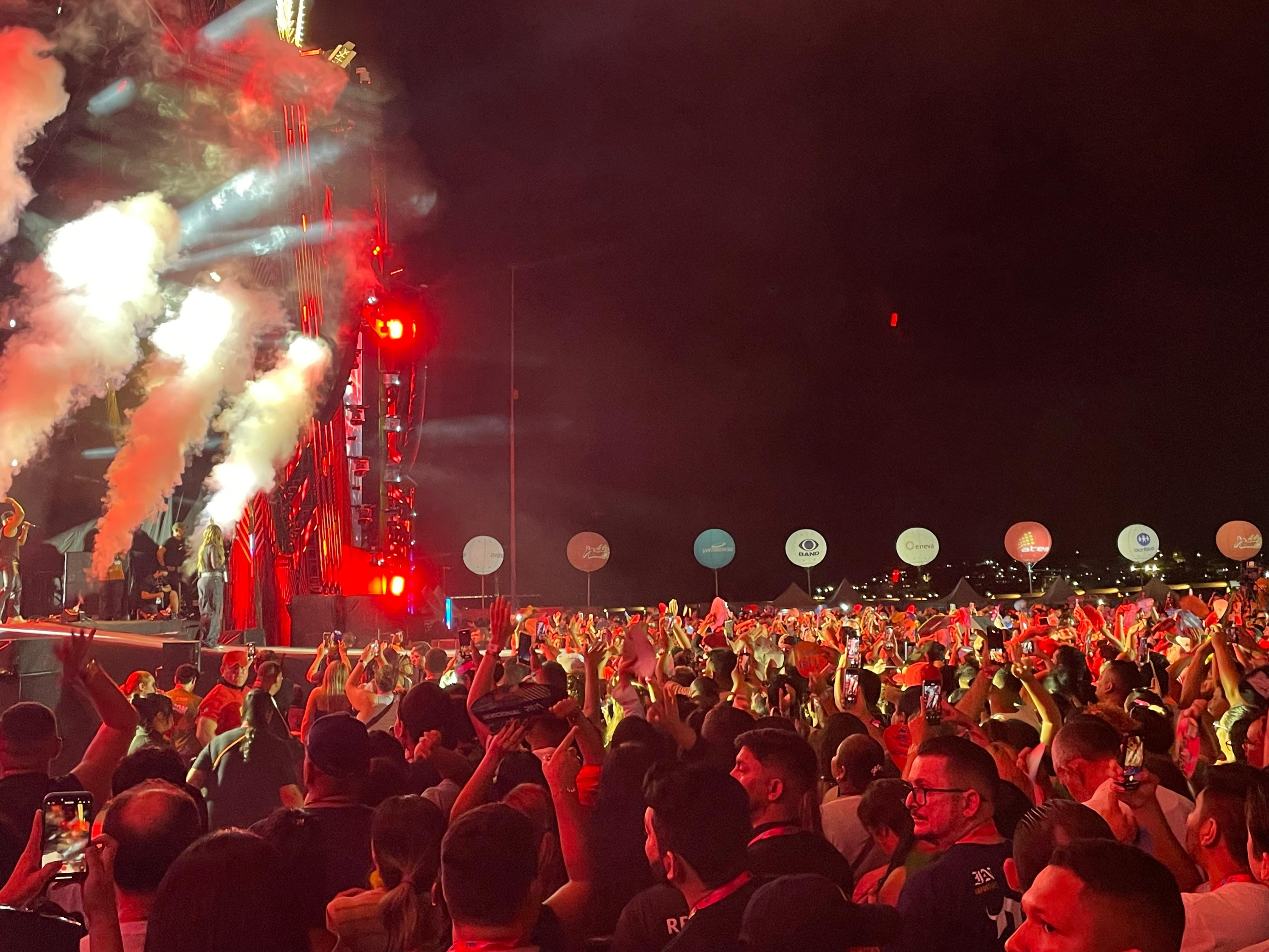 Simone Mendes, Bruno & Marrone, Fernandinho e Joelma agitam 1ª noite do Sou Manaus 2025