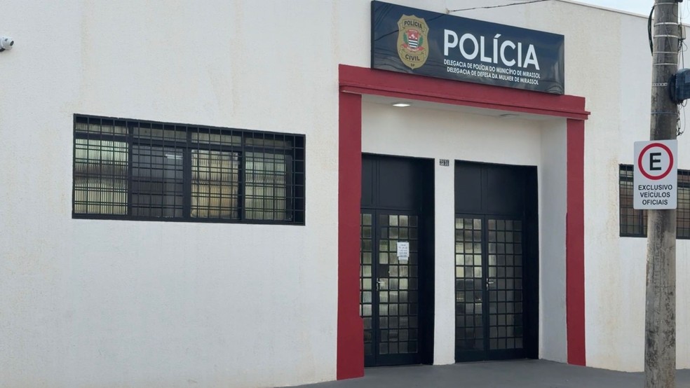Delegacia de Polícia Civil de Mirassol (SP) — Foto: TV TEM/Reprodução