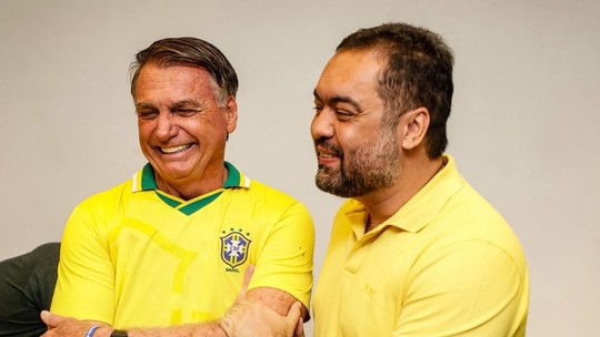 Cláudio Castro defende Bolsonaro após operação da PF: ‘Nunca se escondeu’ - Não dá para tratar um ex-presidente desta forma", afirmou Governador do Rio de Janeiro em post nas redes sociais nesta sexta-feira (18).
