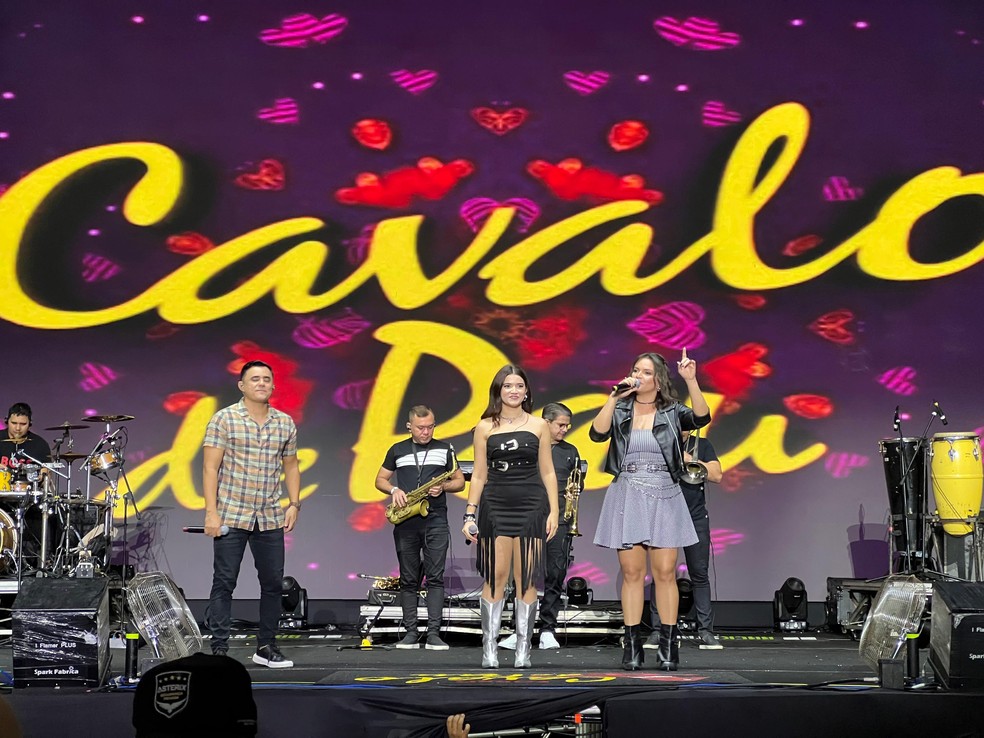 Banda Cavalo de Pau no So Joo de 2025 em Campina Grande  Foto: Erickson Nogueira/g1