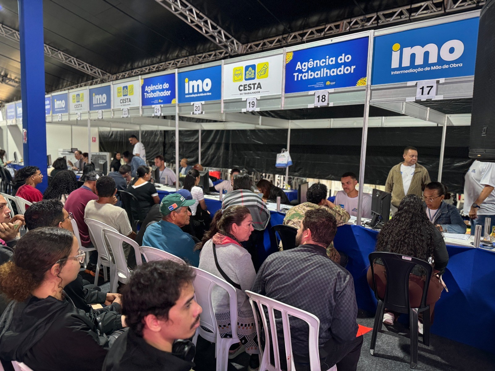 Feirão do Trabalhador no DF tem vagas de emprego, cursos gratuitos | G1