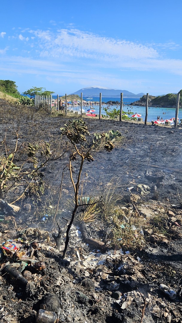 G1 - Óleo na RJ-106 causa acidente na cidade de Maricá, RJ - notícias em  Serra, Lagos e Norte do RJ