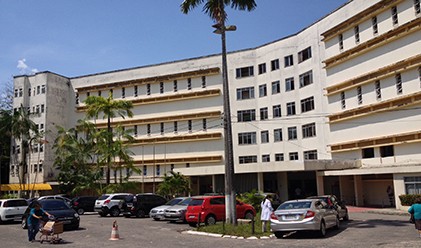 Residentes protestam por melhores condições de trabalho no Hospital Barros Barreto, em Belém