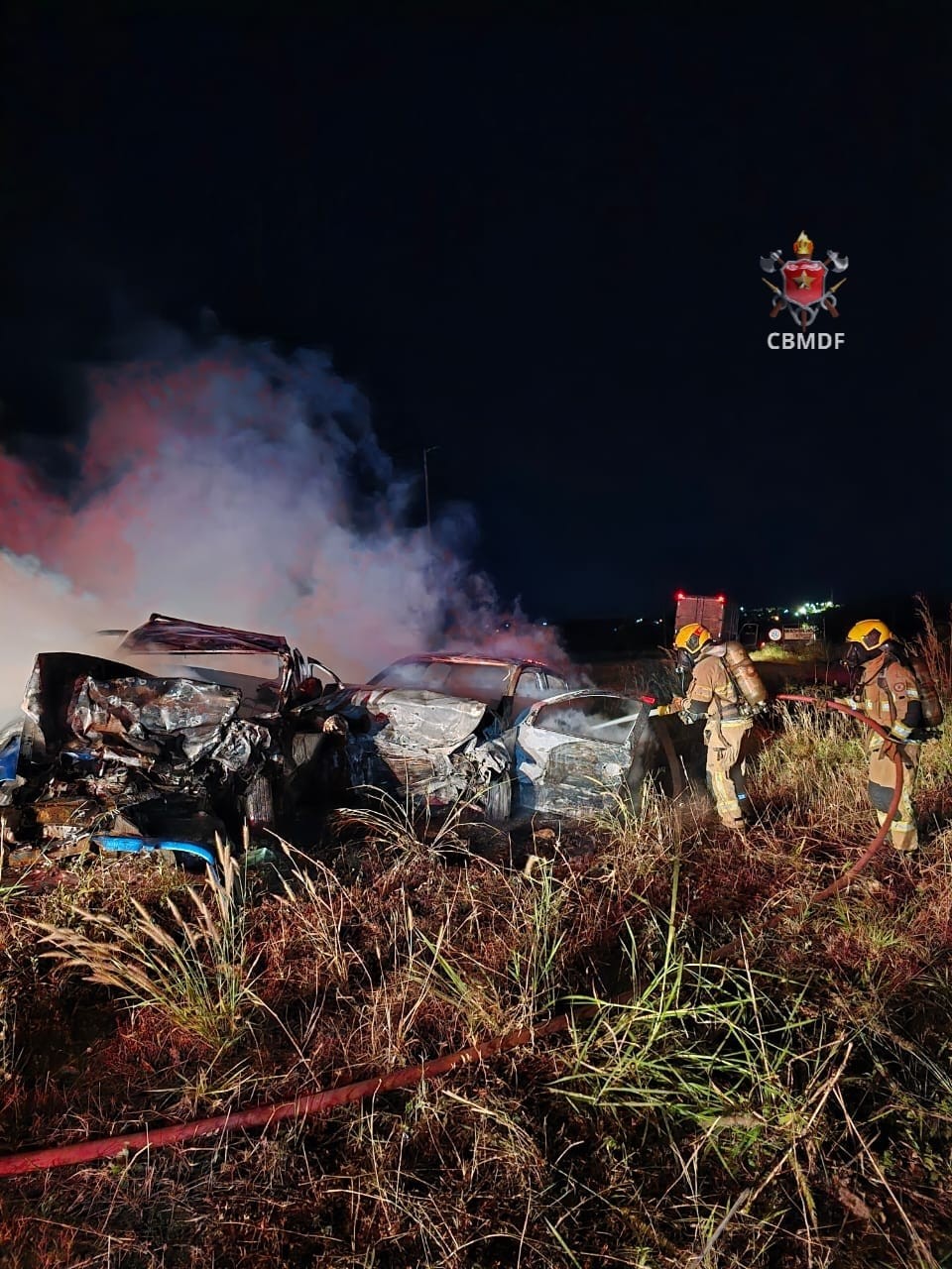 Duas pessoas morrem em acidente na DF-180