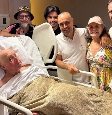 Mauro Mendonça completa 95 anos; internado, ator reúne família no hospital