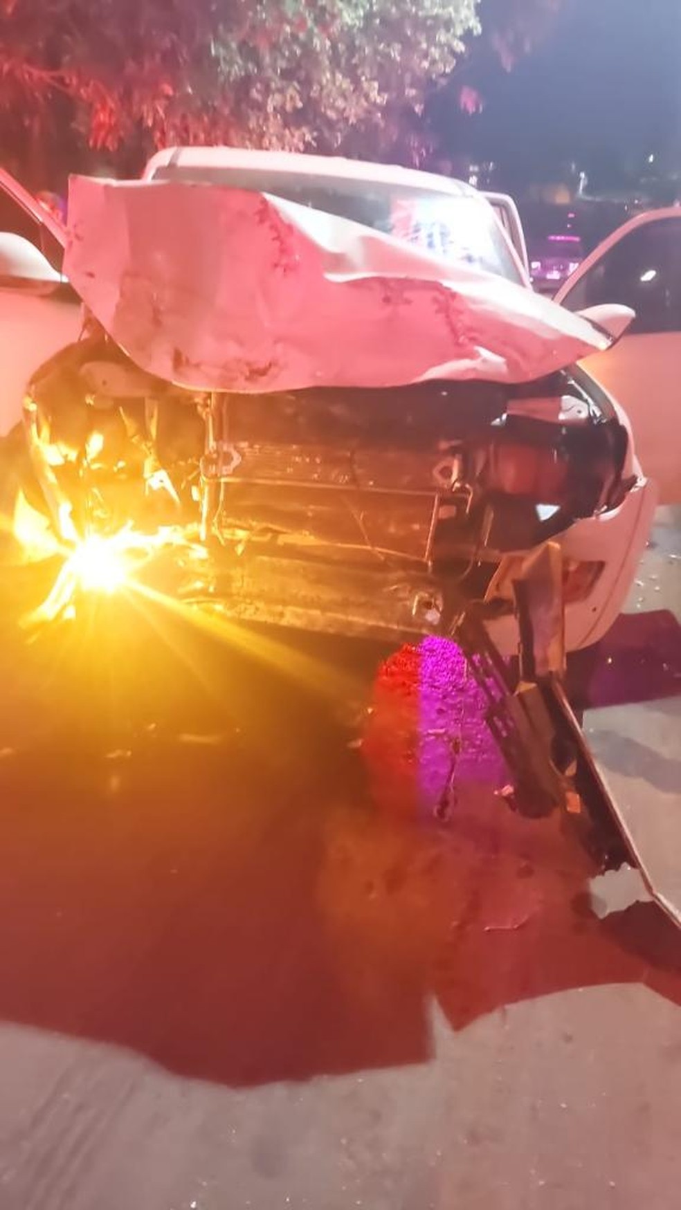 Motorista teria fugido após bater com outro carro nem Rondonópolis (MT) — Foto: Reprodução