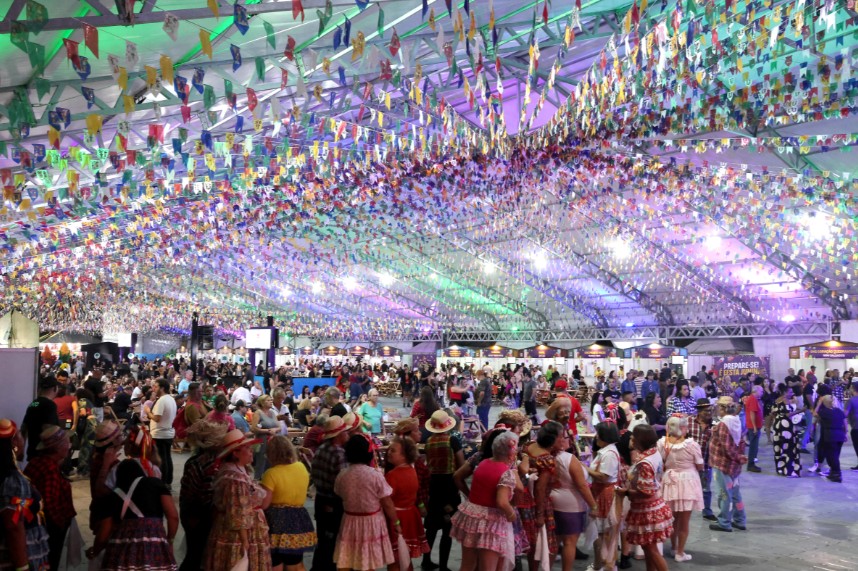 Praia Grande promove Vila Junina com shows, comidas típicas e parque de diversões; confira