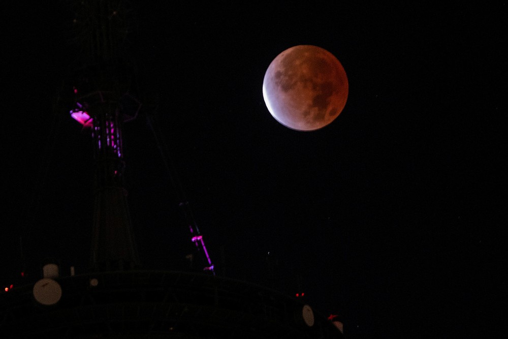 Brasil poderá observar eclipse lunar parcial com quase todo o disco lunar obscurecido