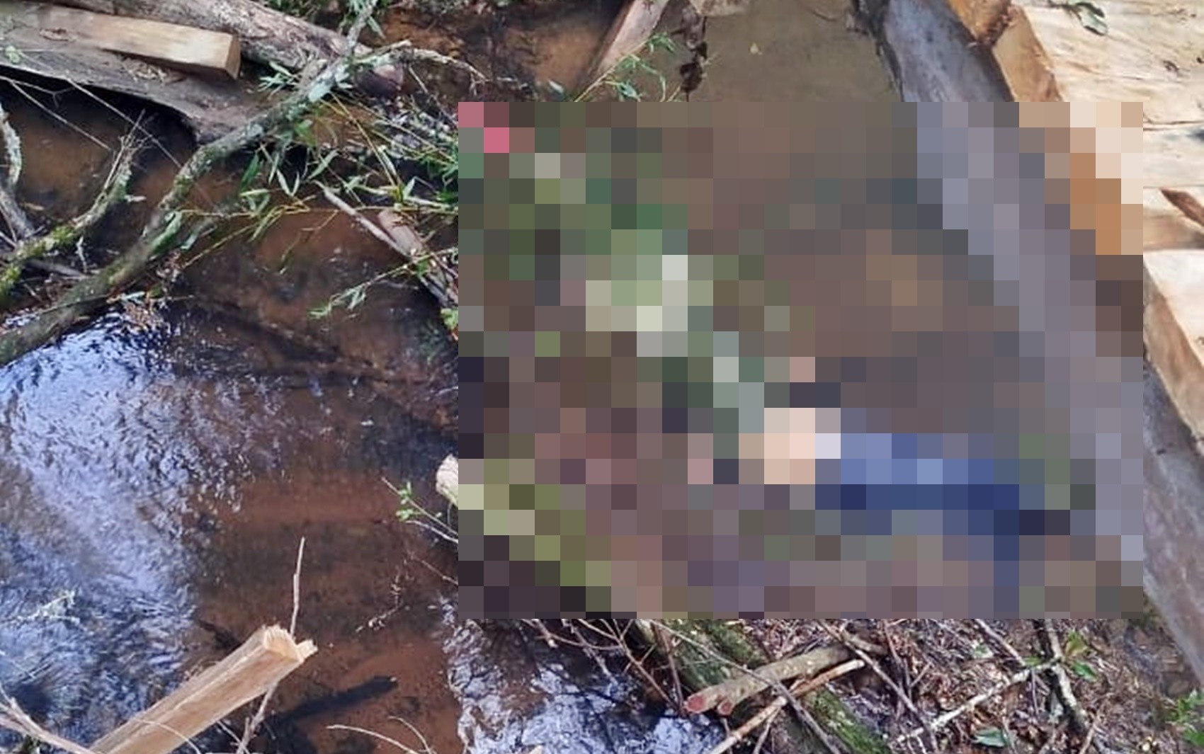 Área próxima à ponte onde duas pessoas foram encontradas mortas em Jacuí