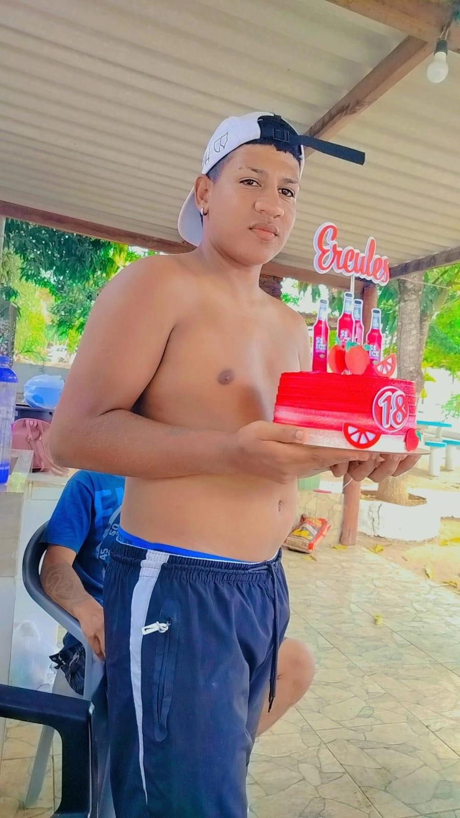 Jovem de 18 anos é morto a tiros no Residencial Monsenhor Bernardino em Petrolina