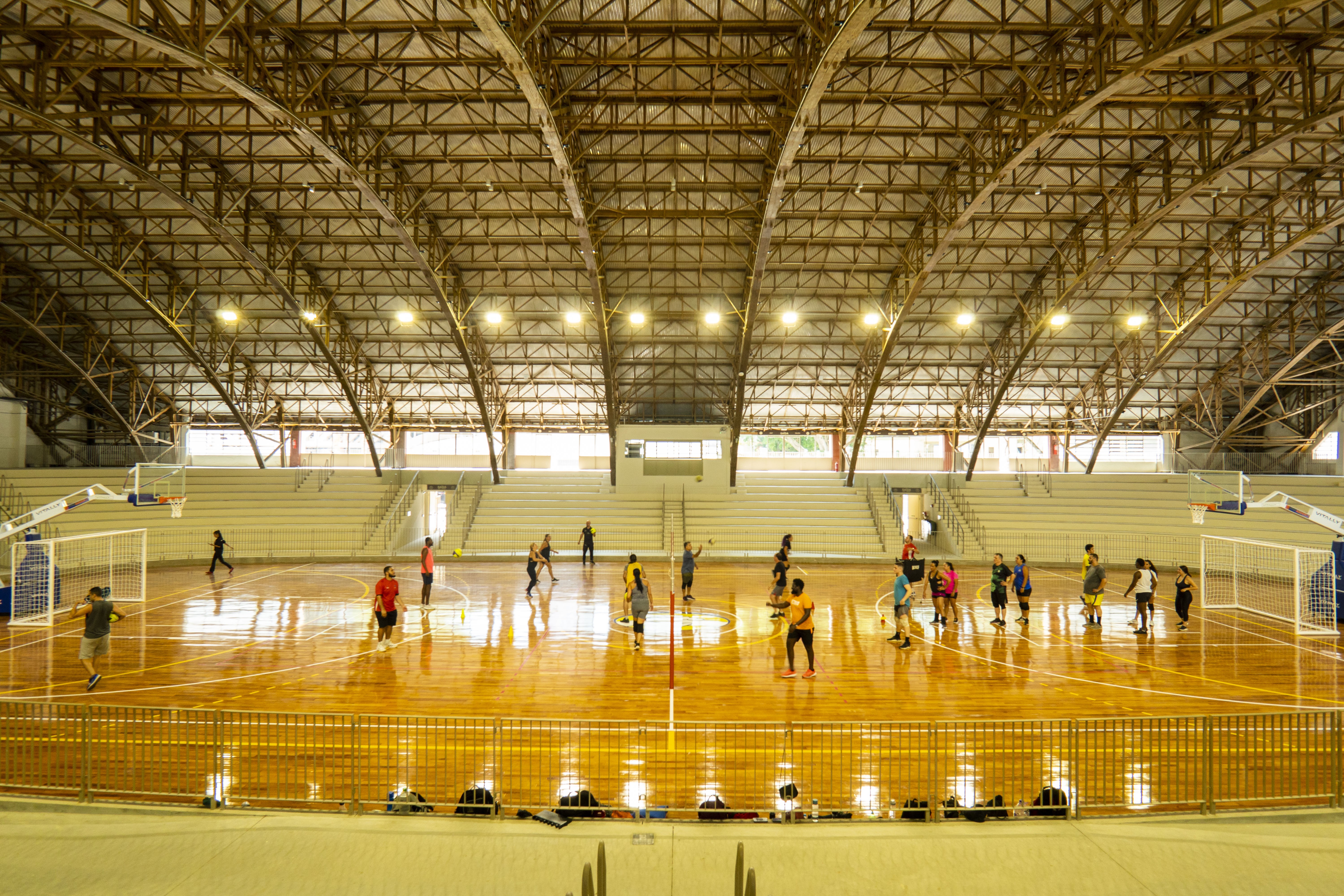 Escola de Futebol abre no Pacaembu para jovens