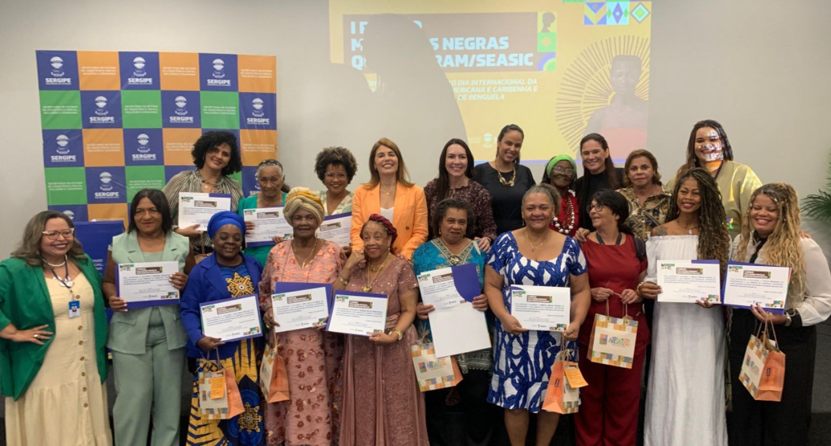 Mulheres negras de Sergipe são homenageadas por prêmio que reconhece contribuição social, cultural e política