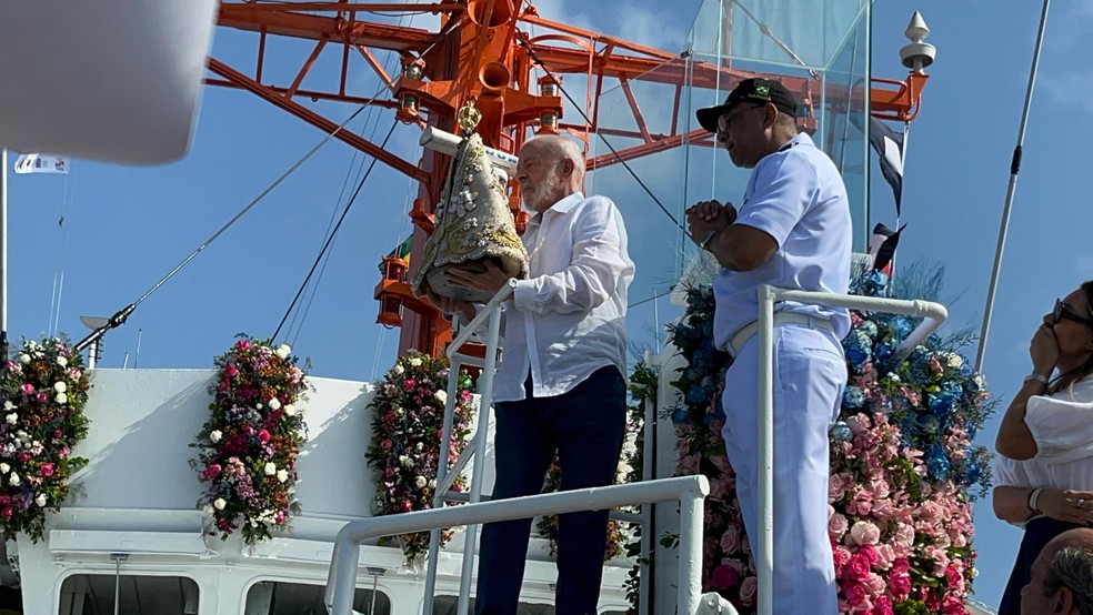 Presidente Lula no Círio Fluvial — Foto: Beatriz Reis / g1