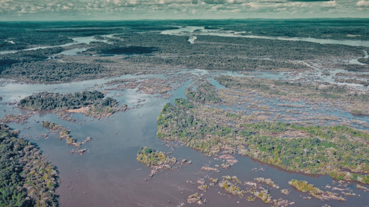 Seca e deformações: o retrato da Volta Grande do Xingu 10 anos após Belo Monte
