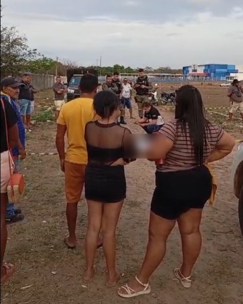 Homem é morto a tiros atrás de palco de festa em Piripiri, no Norte do Piauí