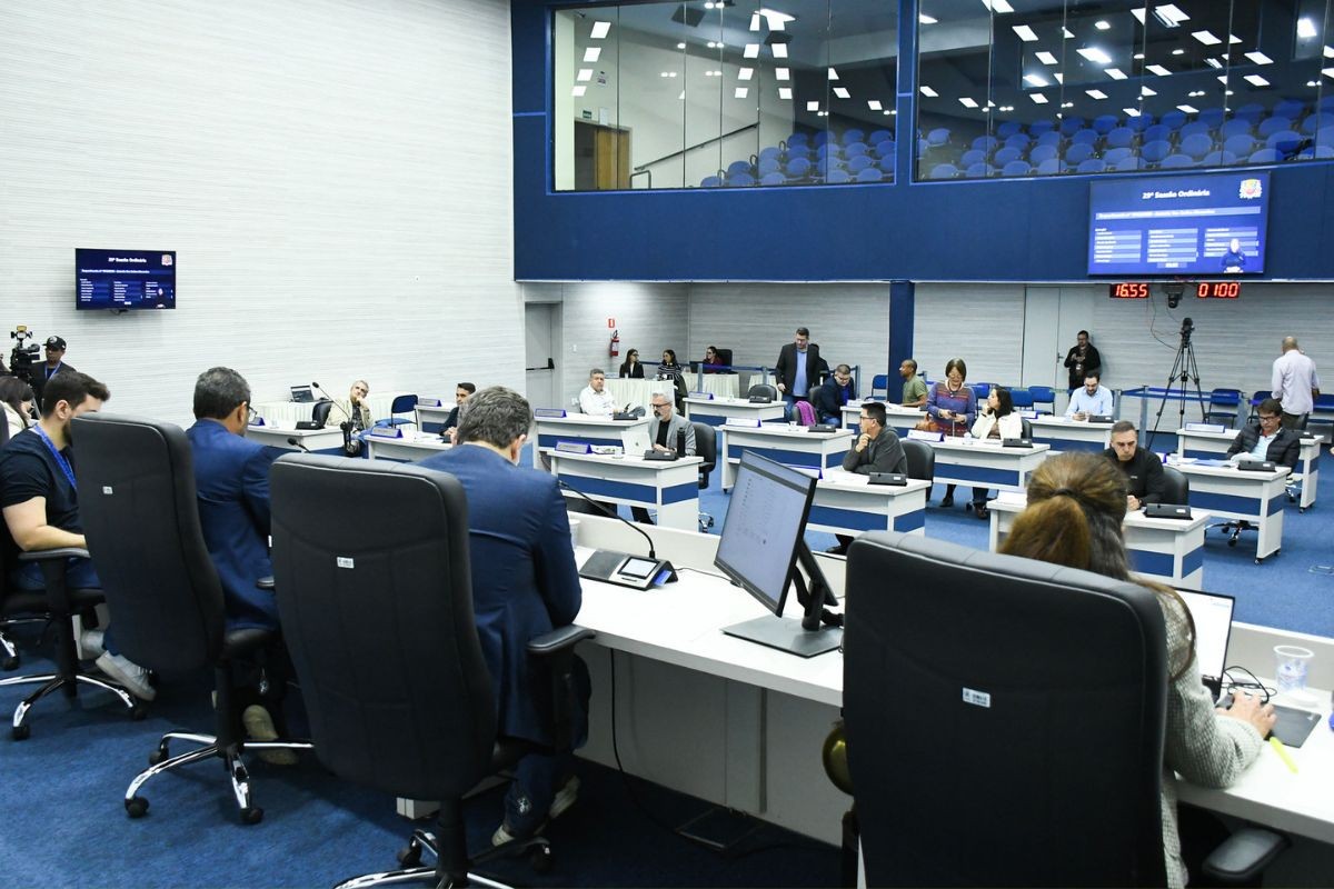 Câmaras de São José dos Campos e Taubaté retomam as sessões nesta terça-feira após recesso; veja como será