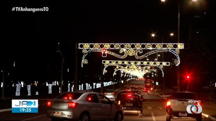 Palmas já está iluminada e com decoração de natal