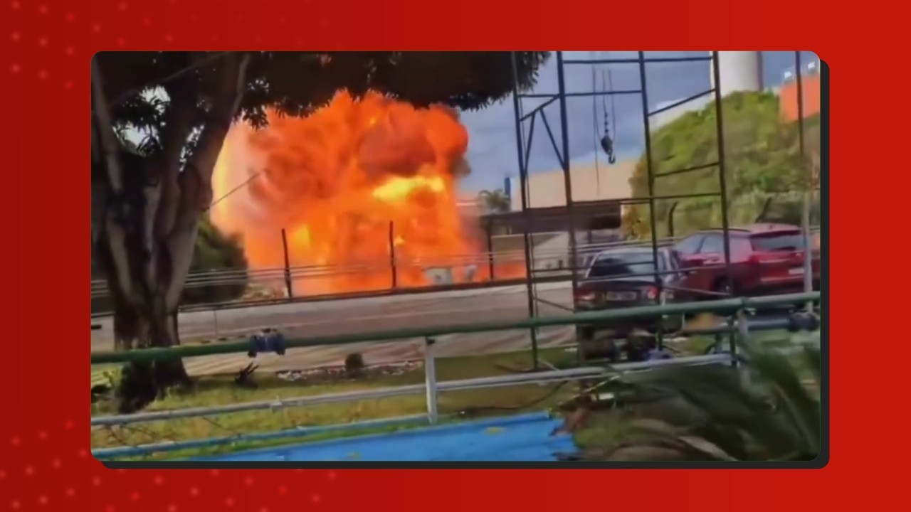 Transformador explode após princípio de incêndio em empresa de plástico no Distrito Industrial; VÍDEO