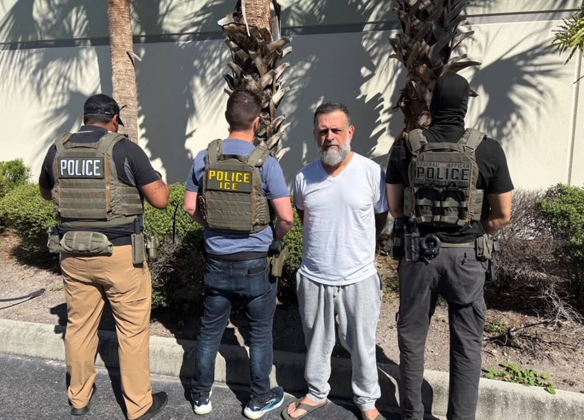 Policial civil aposentado de SC é preso pelo ICE nos EUA após fugir da Justiça brasileira