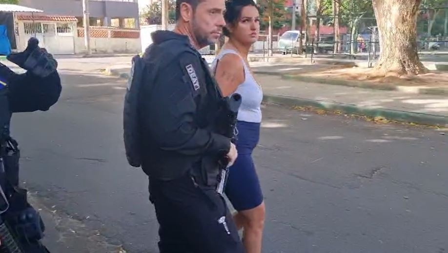 Polícia prende 3ª e última foragida por dopar e roubar britânicos no Rio; FOTOS