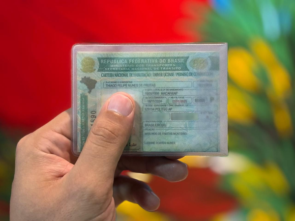 Brasileiros já podem dirigir em Portugal apenas com a CNH