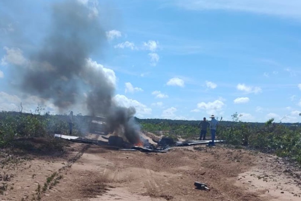 A queda foi registrada em uma área rural — Foto: Reprodução