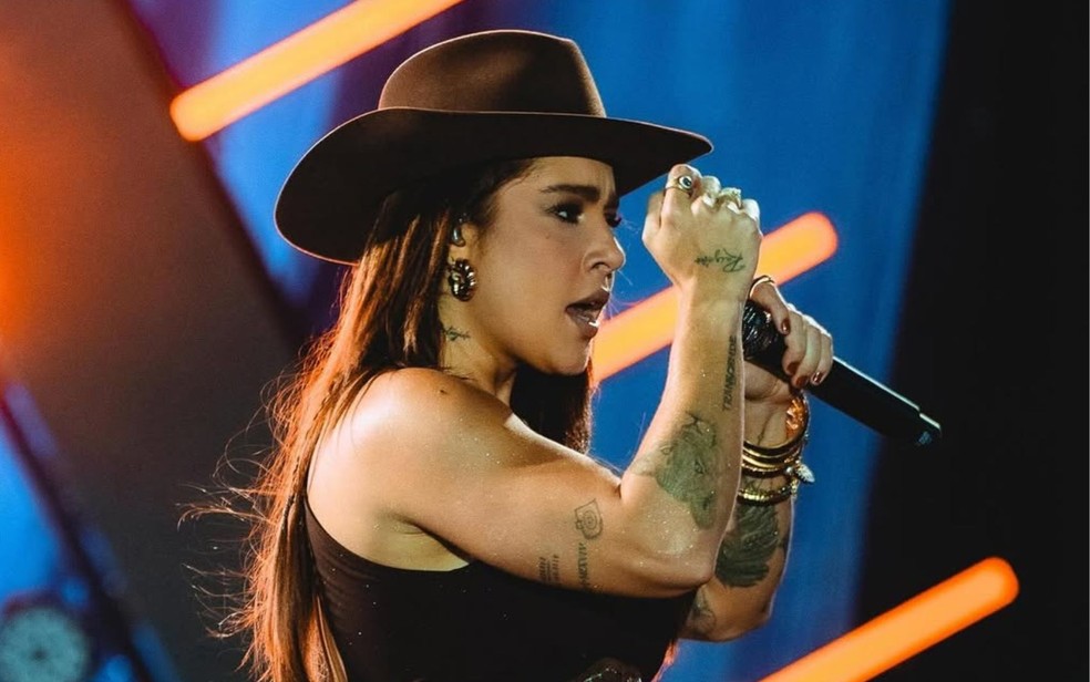 Launa Prado no palco — Foto: Reprodução/Instagram de Lauana Prado