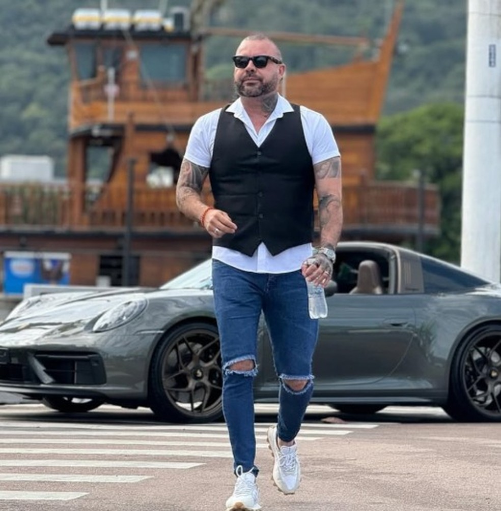 Influenciador e empresário do ramo de carros morre após anestesia geral para fazer tatuagem em SC — Foto: Reprodução/Redes Sociais