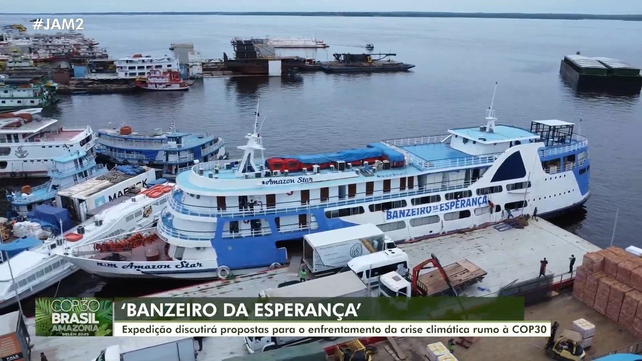 ‘Banzeiro da Esperança’: expedição sai de Manaus rumo à COP30 com lideranças amazônicas