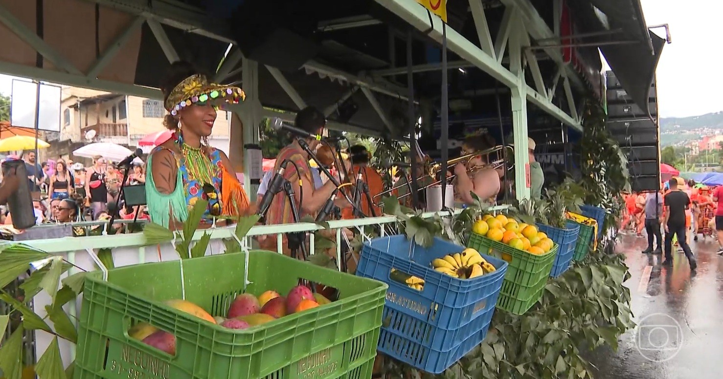 Belo Horizonte entra no clima de folia com mais de 70 blocos em sábado de pré-carnaval