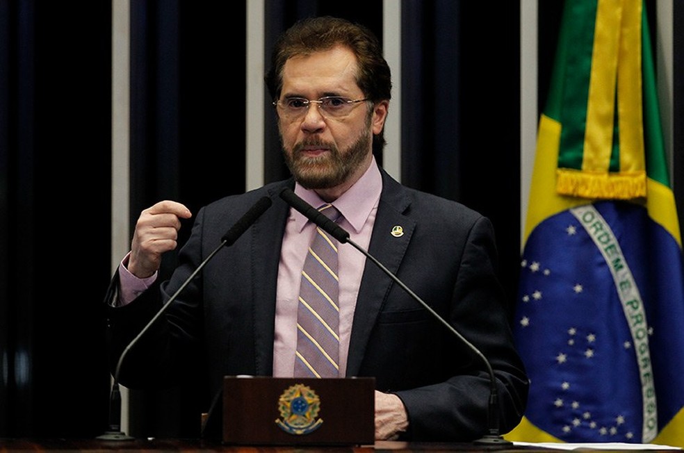 Plínio Valério (AM) será o único senador do PSDB com a saída de Izalci Lucas, marcada para a próxima terça-feira (26) — Foto: Beto Barata/Agência Senado 