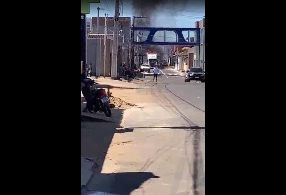 Caminhão em Chamas Assusta Moradores no MA