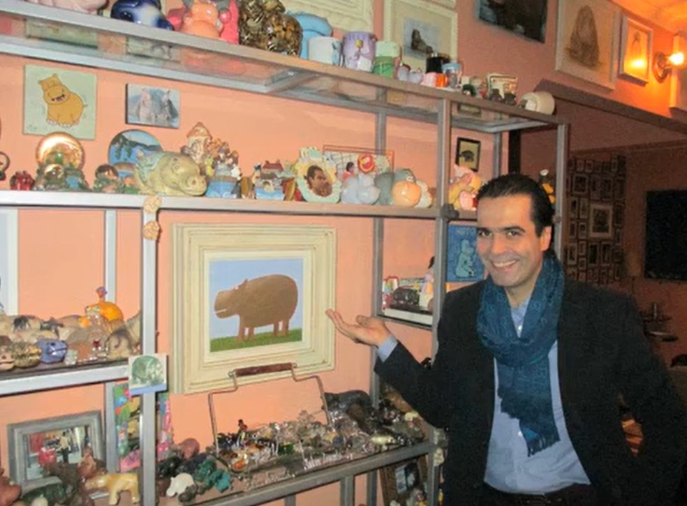 Coleção de hipopótamos de Fabio Arruda — Foto: Reprodução/RedeTV