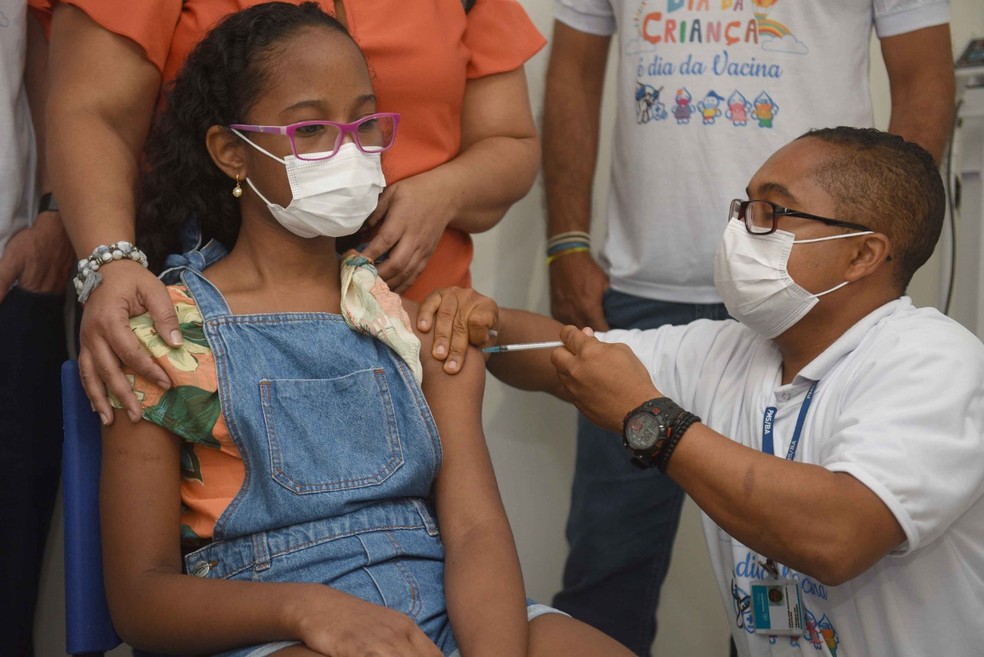 Vacinação em Salvador nesta sexta (11) inclui