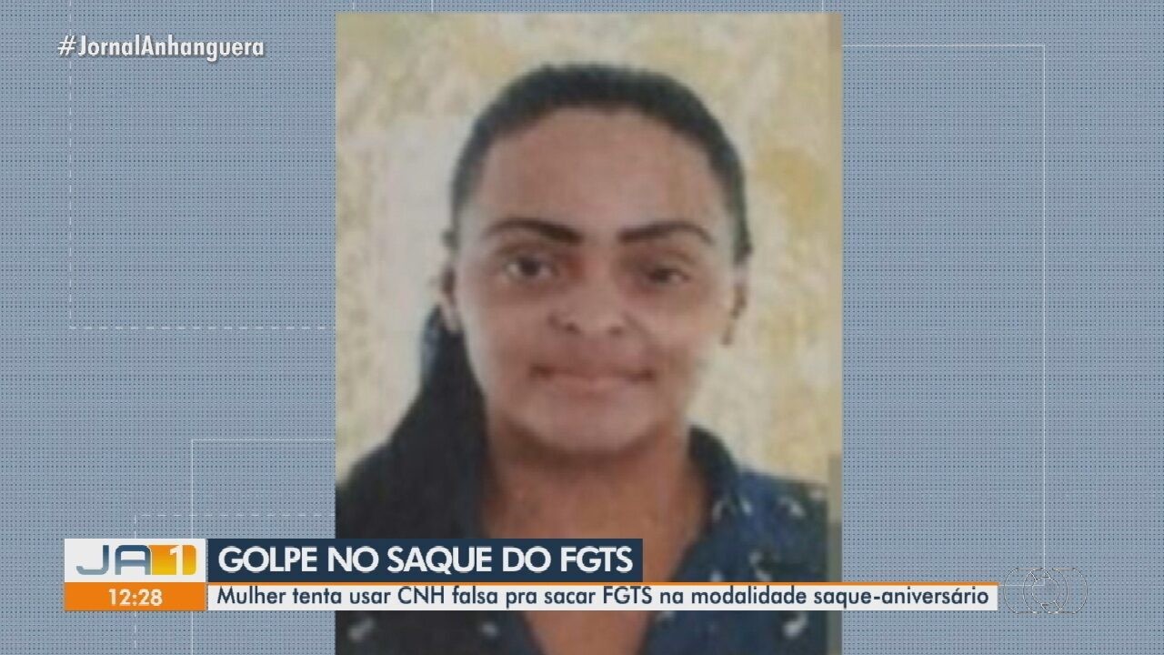 Homem vai à delegacia realizar vistoria veicular e acaba preso ao apresentar carteira de habilitação falsa, em Araçuaí