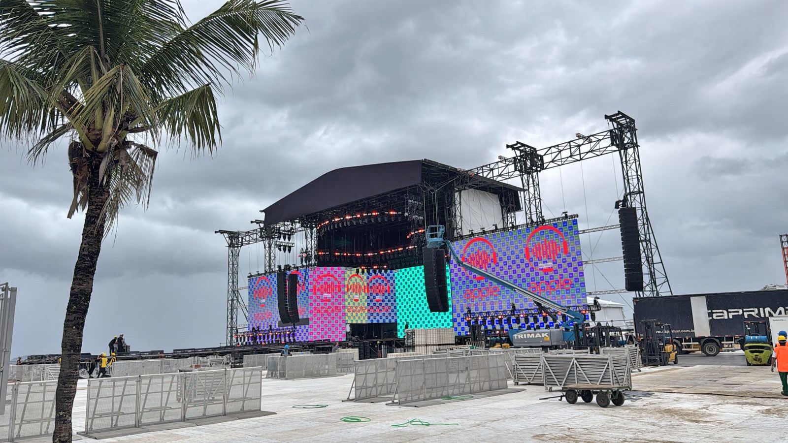 Mostrar da Lady Gaga: Veja o Que Não Pode Levar Para Copacabana | Mostre da Lady Gaga