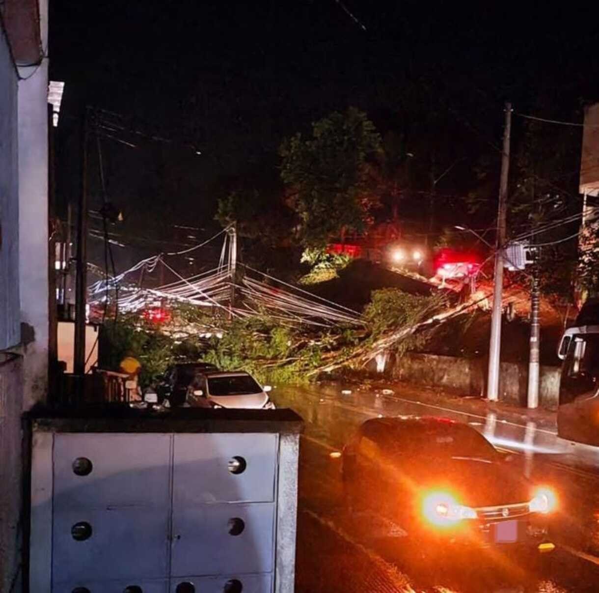 Chuva causa transtornos em Piraí