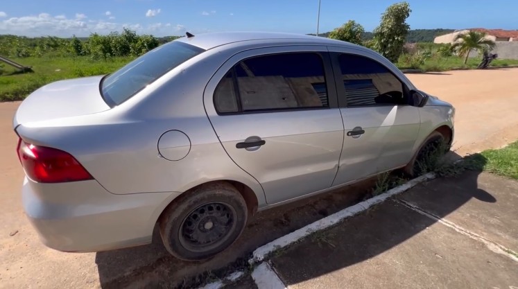 Polícia prende suspeitos de praticar assaltos usando carro prata em Maceió