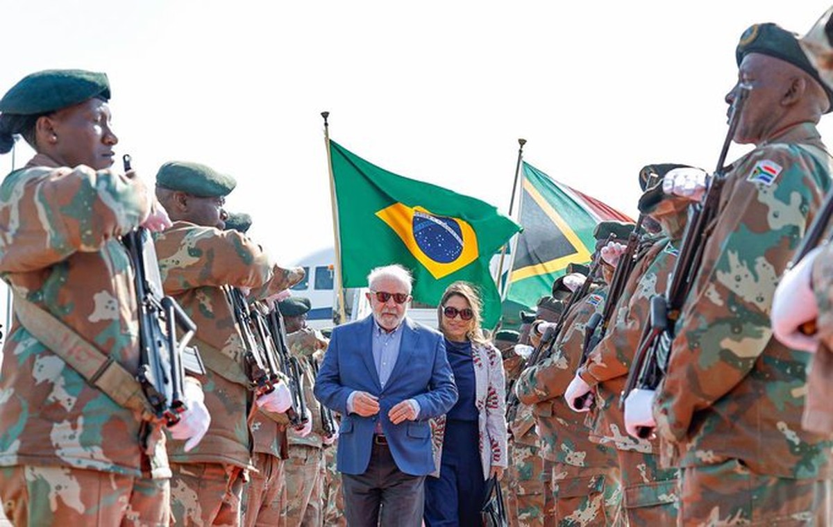 Lula arrives in South Africa for BRICS meeting |  Policy