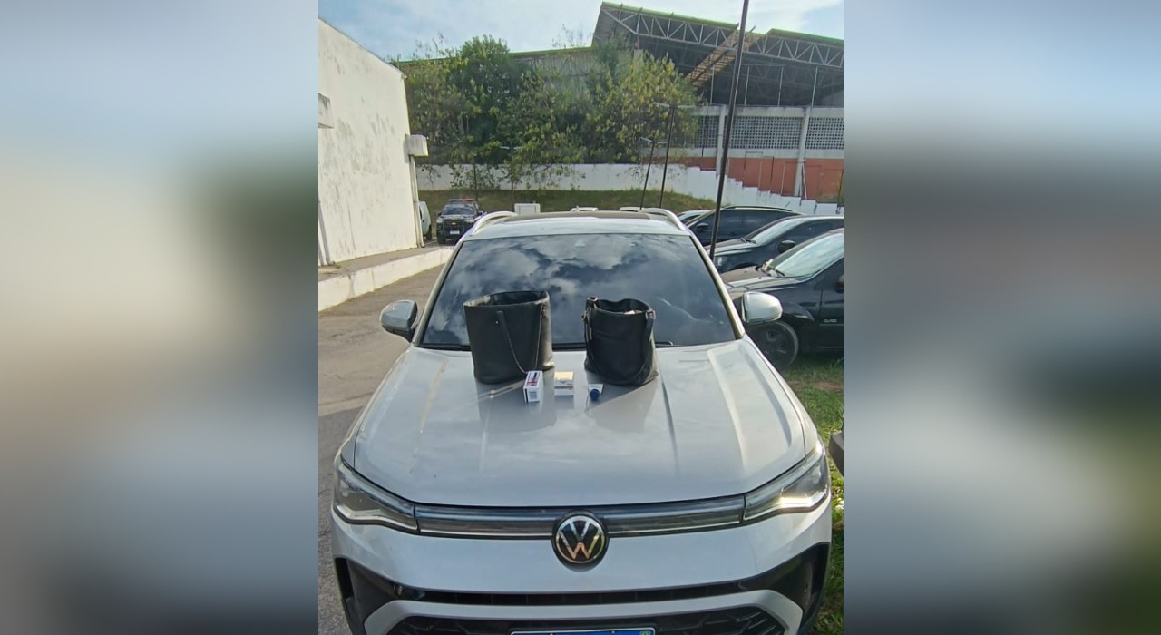 Casal furta farmácia em Jundiaí e é preso em SP após ter carro seguido pela polícia 