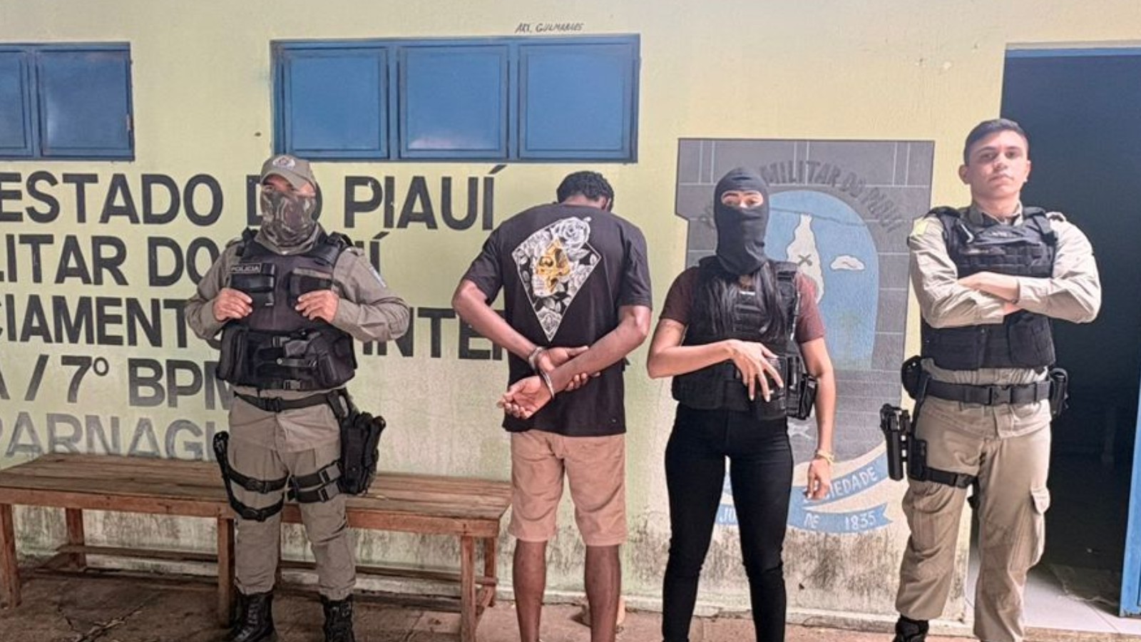 Mulher é esfaqueada pelo companheiro e denuncia ser agredida há 8 anos no PI; suspeito preso