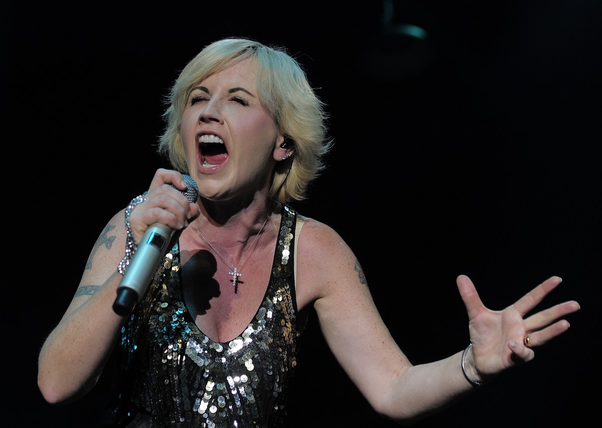 A trágica história por trás de 'Zombie', sucesso do Cranberries