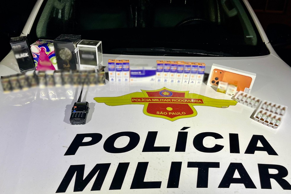 Casal é preso transportando R$ 26,5 mil em medicamentos emagrecedores e produtos ilegais em Presidente Epitácio (SP) — Foto: Reprodução/Polícia Rodoviária