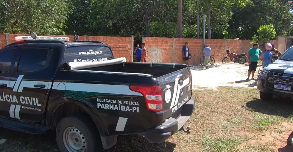 Pai morre com tiro no rosto ao tentar salvar filho de criminosos no Litoral do Piauí — Foto: Reprodução TV Clube