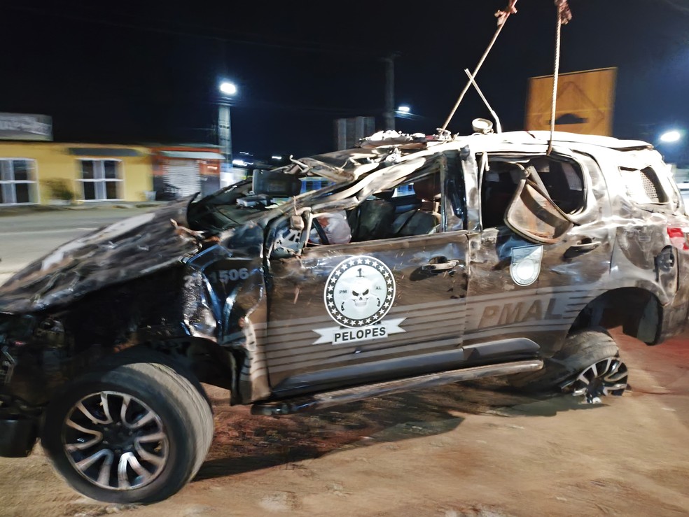 Carro do Pelopes chegou a capotar em Colônia Leopoldina — Foto: 14° BPM