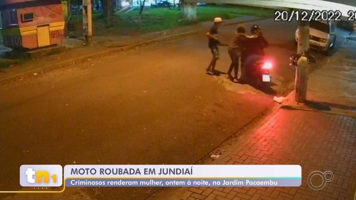 Jovem é detido após gravar vídeos empinando moto com adesivo falso da Rocam  em Jundiaí, Sorocaba e Jundiaí