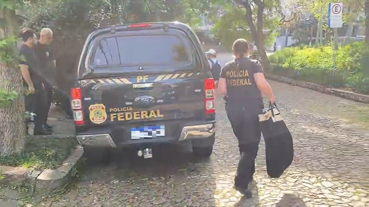 Escritório de advocacia em Porto Alegre é alvo da PF em operação contra descontos ilegais em aposentadorias do INSS