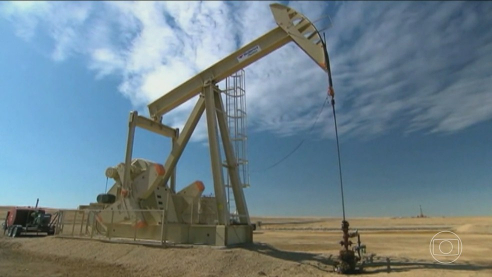 Mudanças climáticas influenciam estratégias econômicas e a disputa de poder entre os dois países que mais poluem o planeta — Foto: Jornal Nacional/ Reprodução