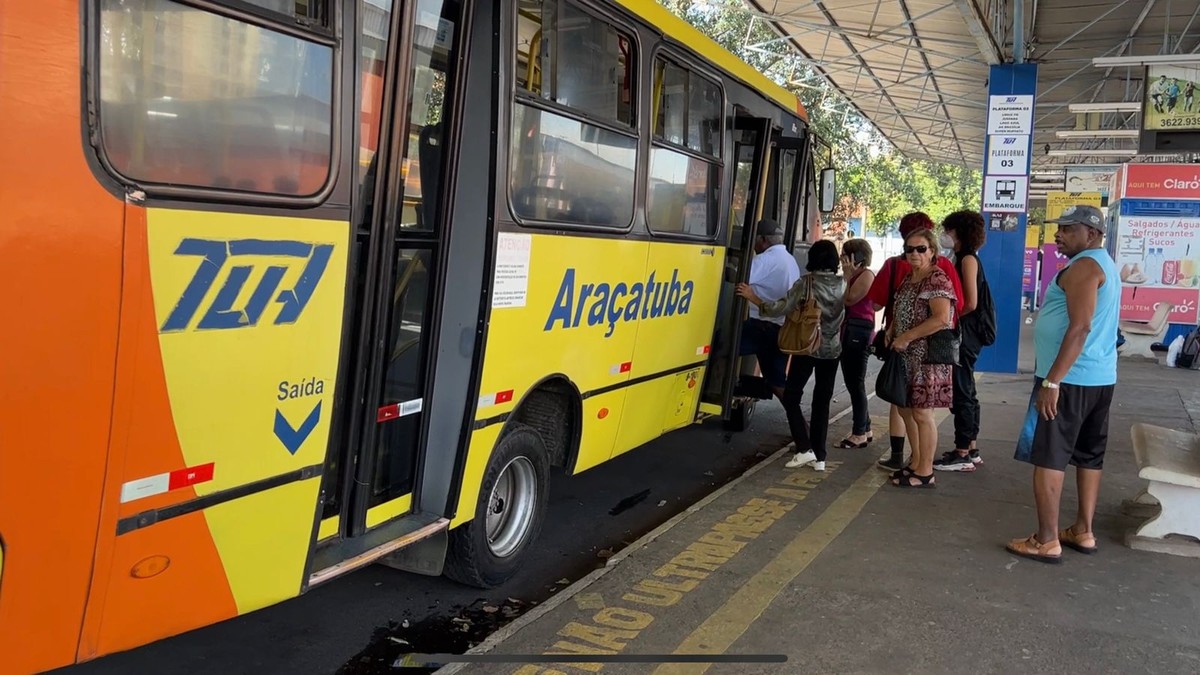 Araçatuba oferece transporte gratuito para estudantes que vão fazer o Enem