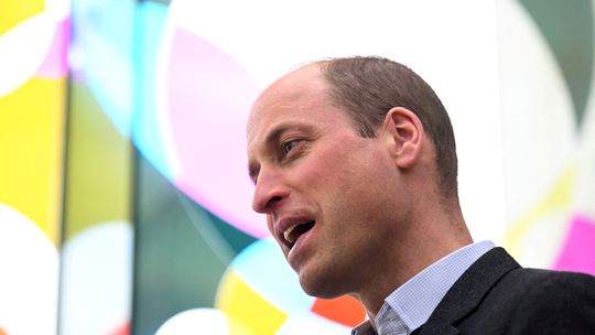 Príncipe William faz primeira aparição pública desde anúncio de câncer da princesa Kate